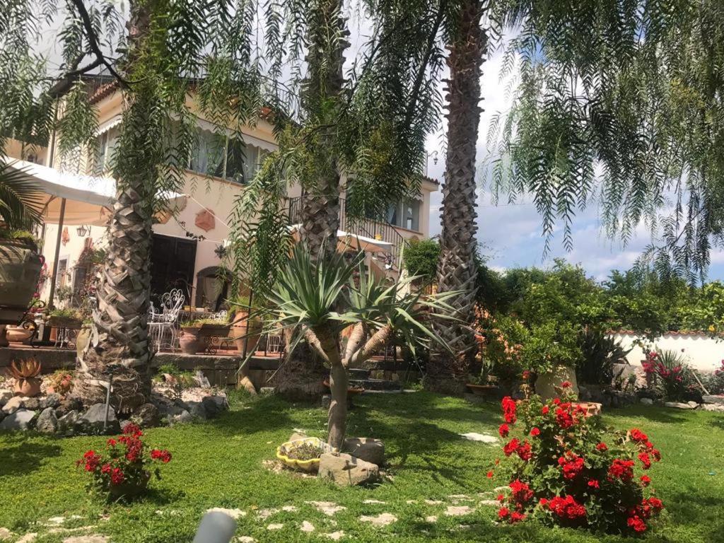 La Capanna Di Giuseppe E Maria Panzió Taormina Kültér fotó