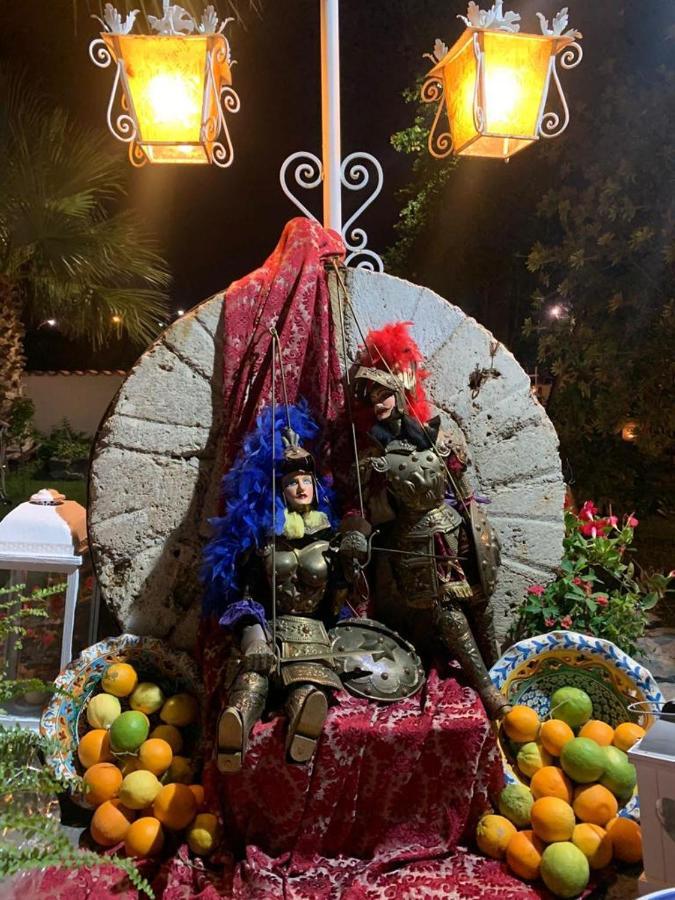 La Capanna Di Giuseppe E Maria Panzió Taormina Kültér fotó