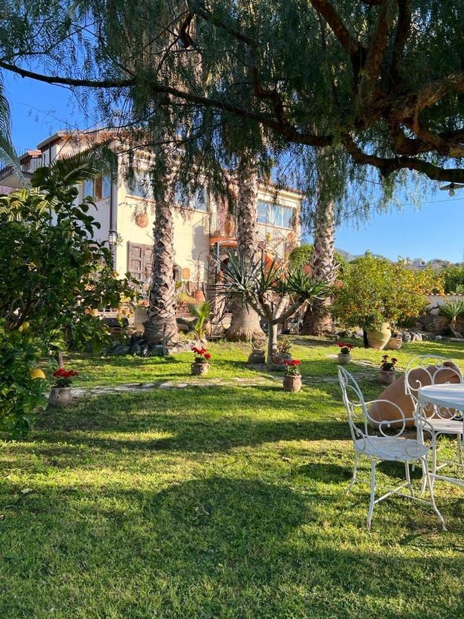 La Capanna Di Giuseppe E Maria Panzió Taormina Kültér fotó